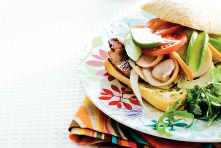 Gegrilde kip-avocadosandwich