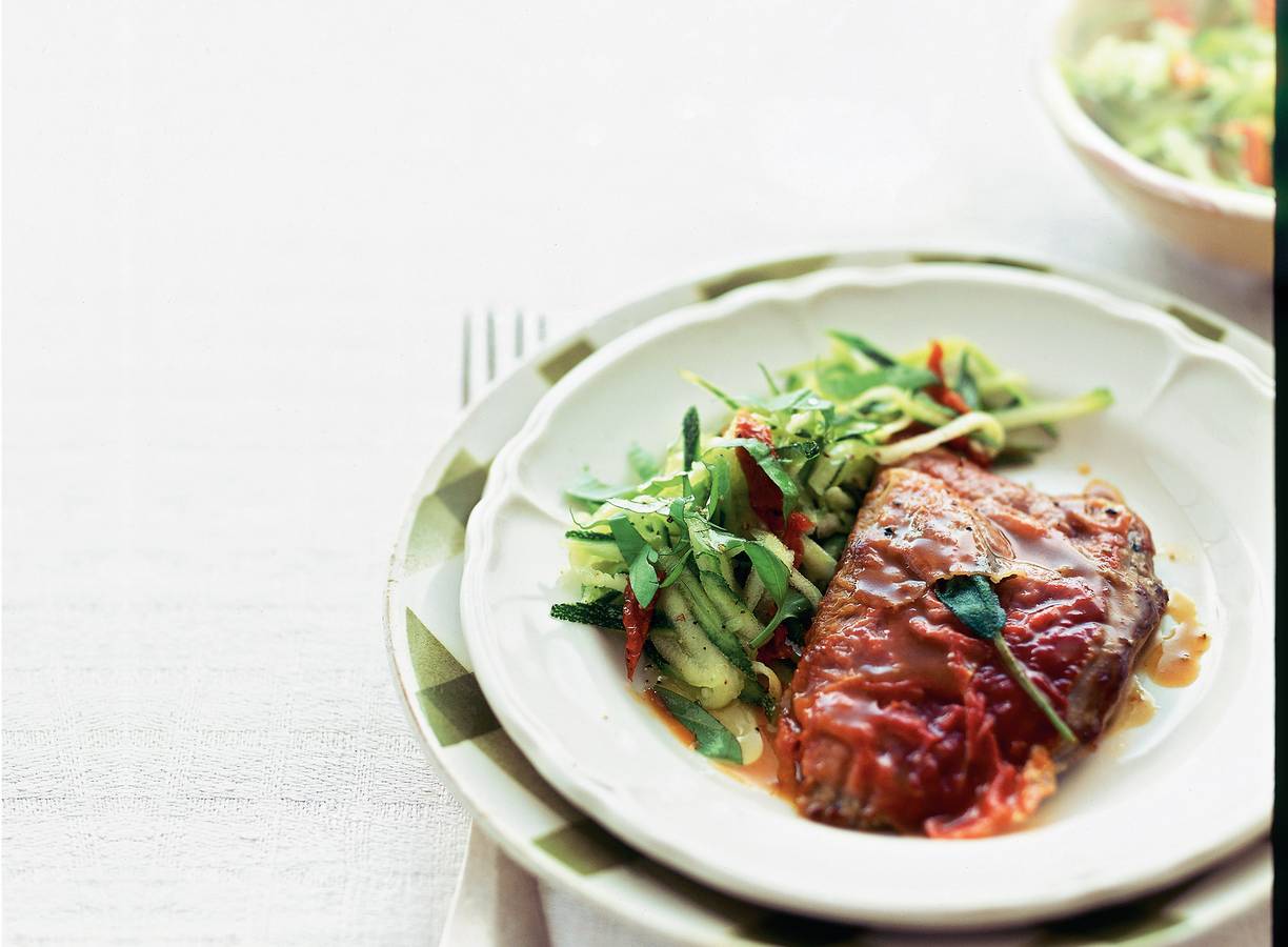 Saltimbocca met courgettesalade