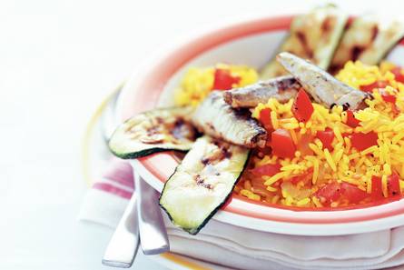 Rijstsalade met sardines en courgette