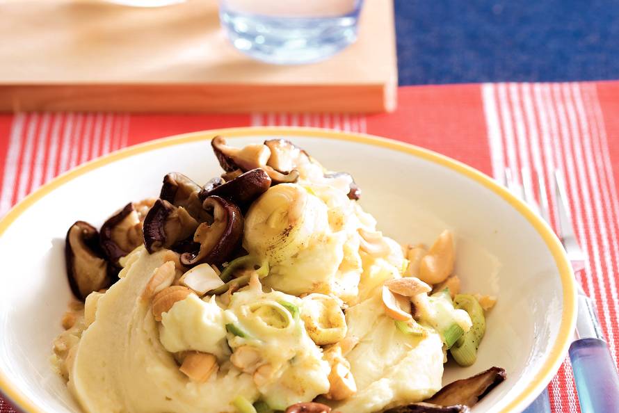 Preistamppotje met noten en shii-takes