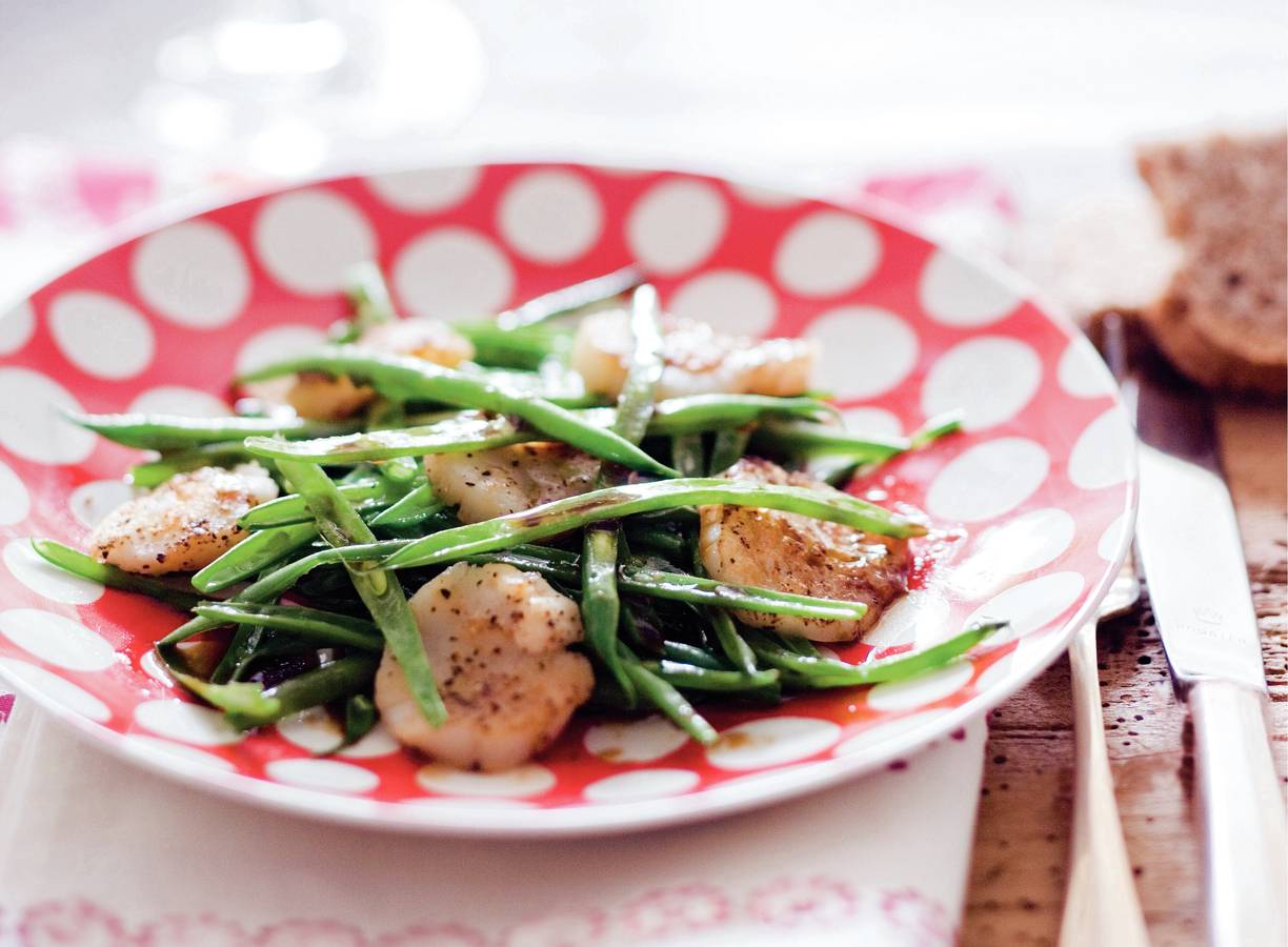 Salade met sint-jakobsschelpen
