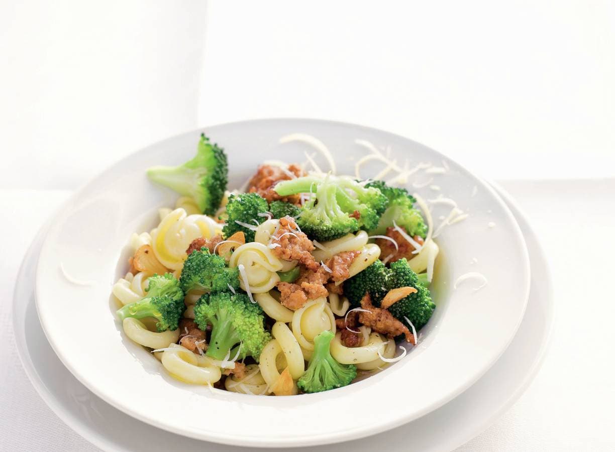 Pasta broccoli e salsiccia