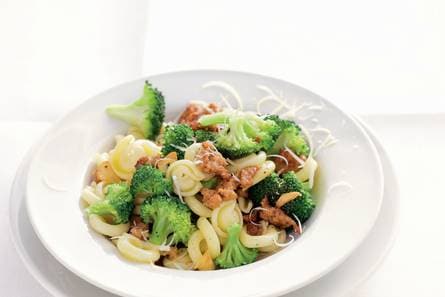 Pasta broccoli e salsiccia