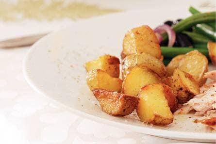 Gebakken aardappelen met knoflook