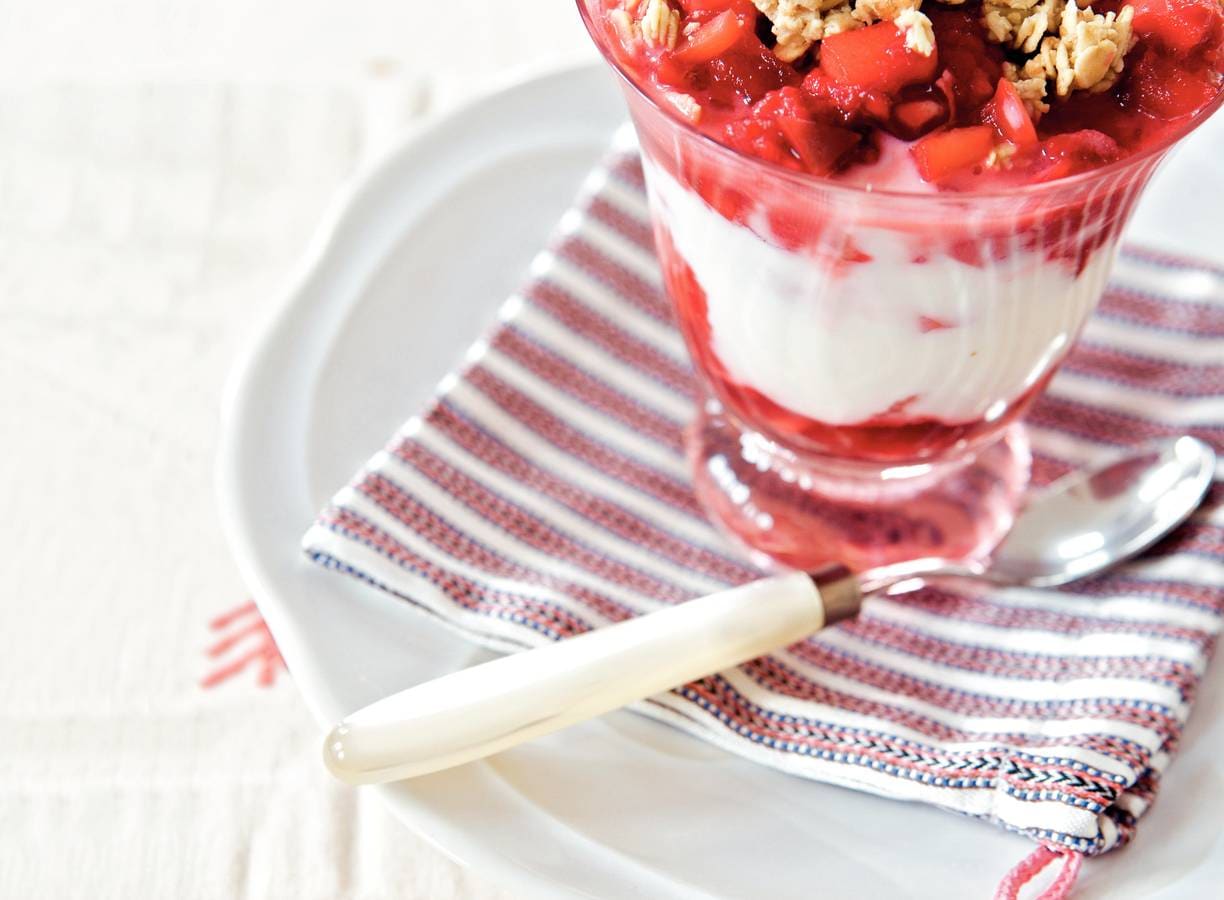 Yoghurt met appel-frambozencompote
