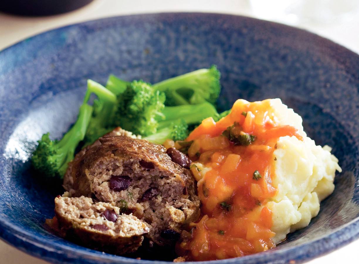 Gehaktballen met olijven en tomatenjus