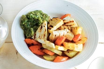 Gegrilde wintergroenten met walnotenpesto