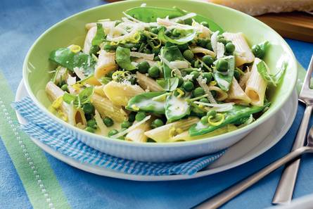 Volkorenpenne met groene groenten