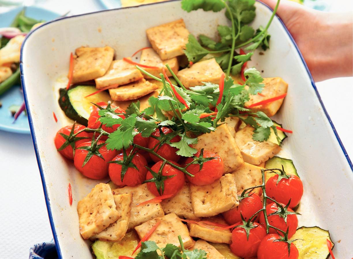 Tofu met courgette en koriander