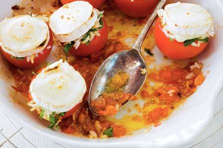 Gevulde tomaten met geitenkaas