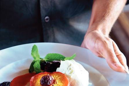Hangop met warm fruit