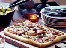 Even wachten nog, nog even wachten... pizza! Deze vegetarische variant is lekker gekruid. 