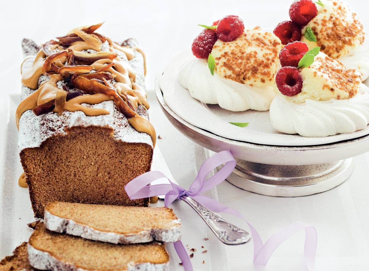 Dadelcake met karamelsaus