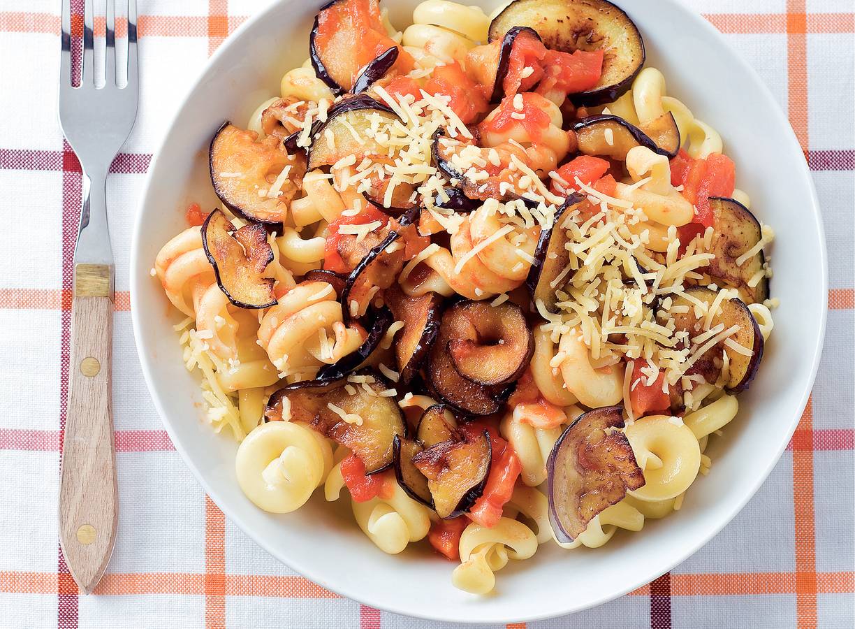Pasta alla norma met tomaat & aubergine