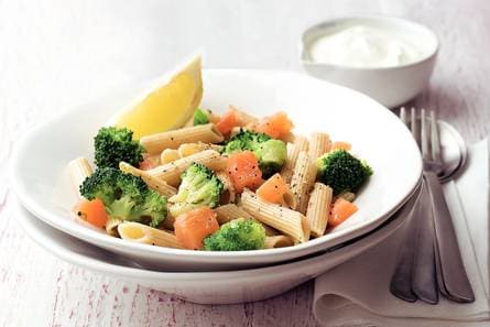 Penne met zalm en broccoli