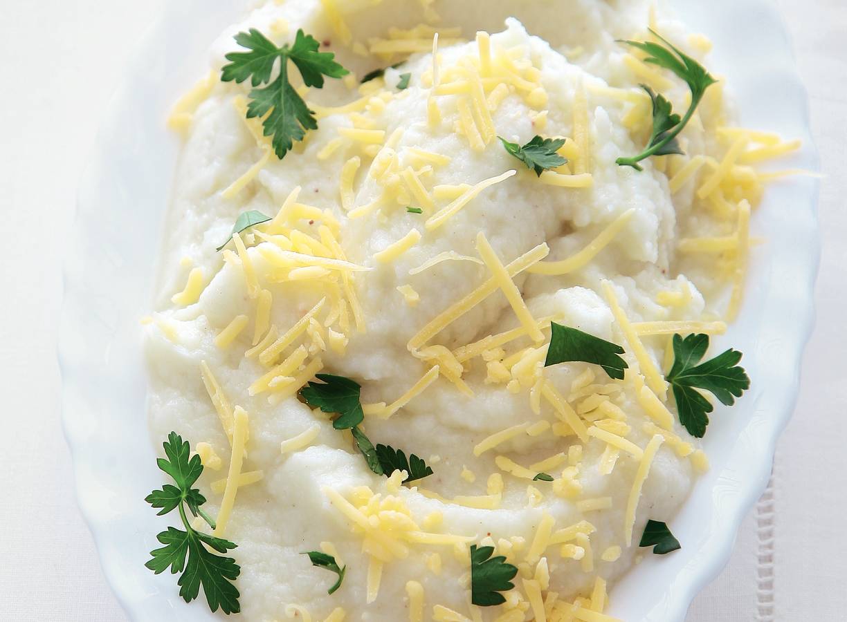Bloemkoolpuree met oude kaas
