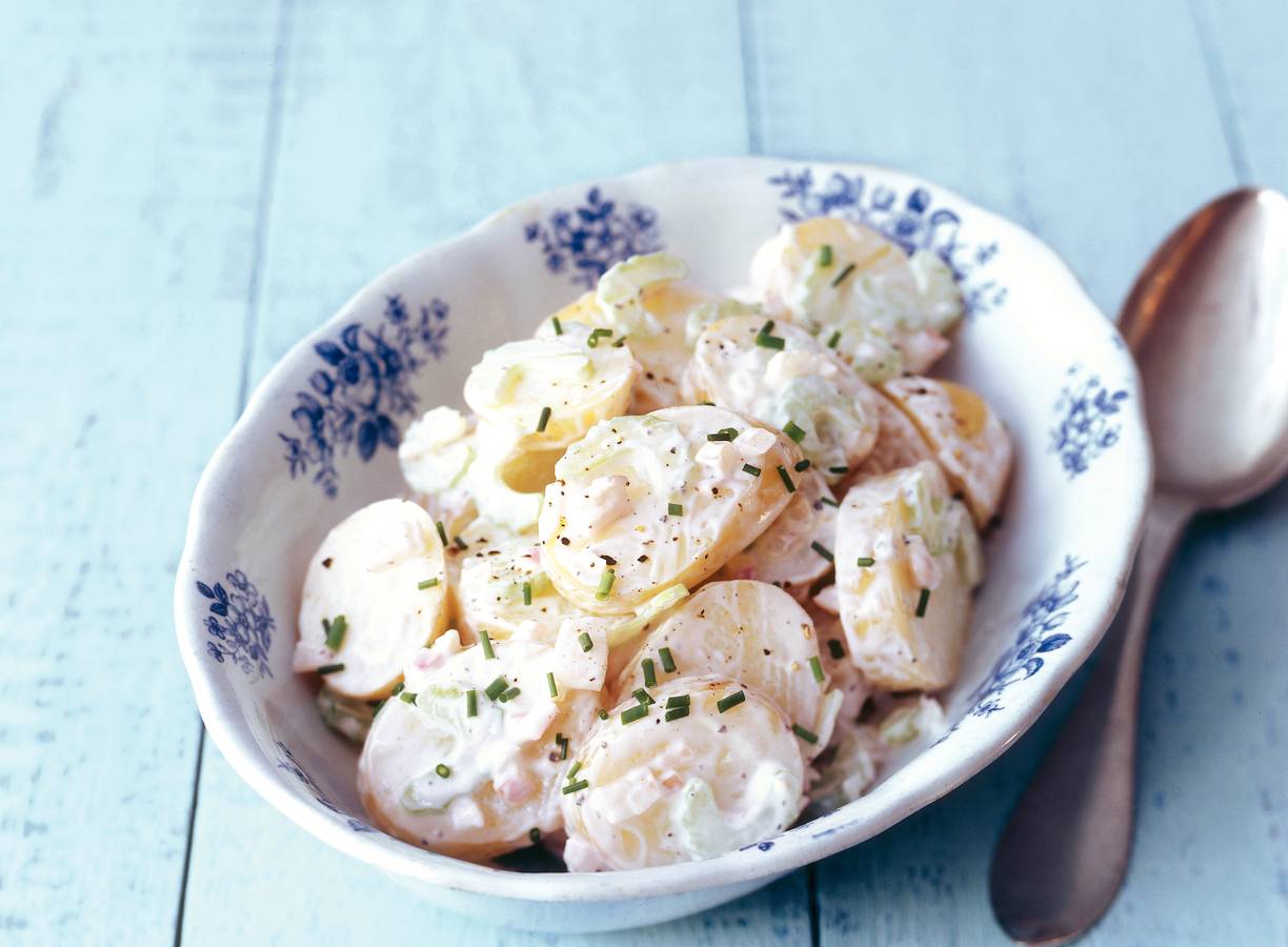 Aardappelsalade met bleekselderij