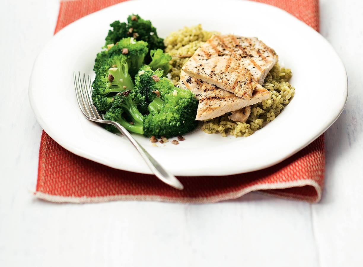 Gegrilde filetlapjes met risotto funghi en broccoli