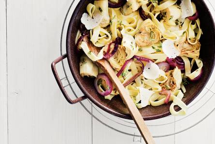 Tagliatelle met artisjok en tijm