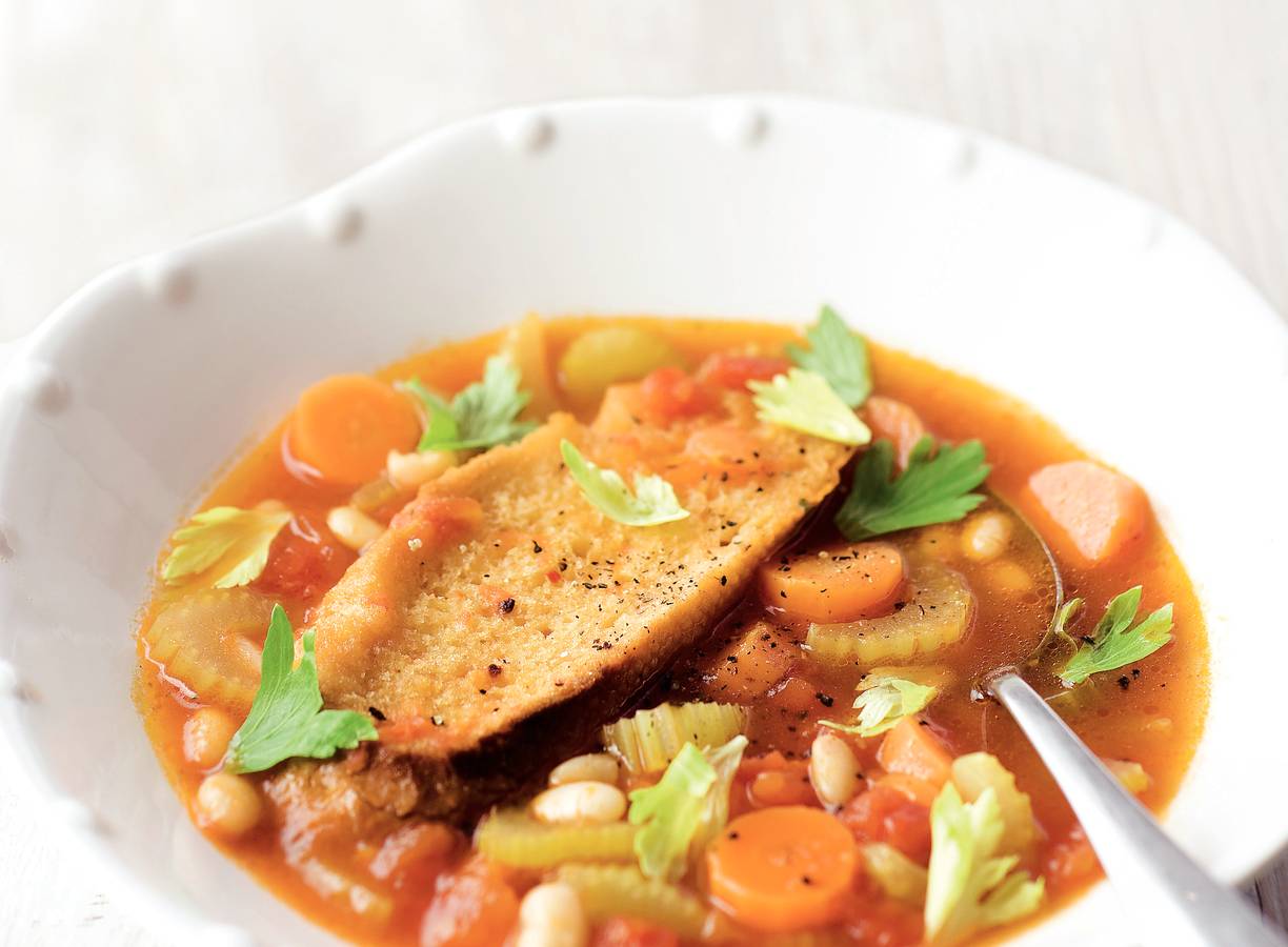 Italiaanse bonensoep (ribollita)
