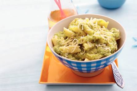 Penne met courgettesaus en Italiaanse kruiden