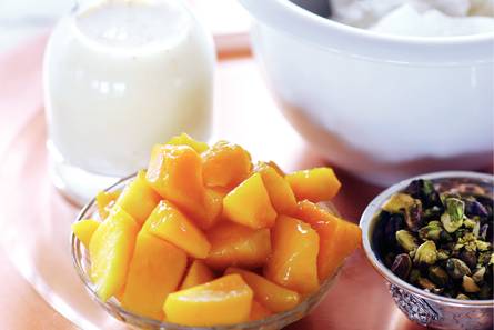 Mango lassi (smoothie)