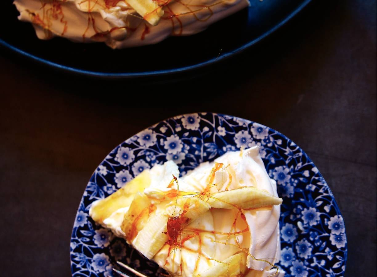 Pavlova met banaan en karamel