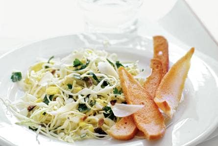 Wittekoolsalade met ansjovisdressing