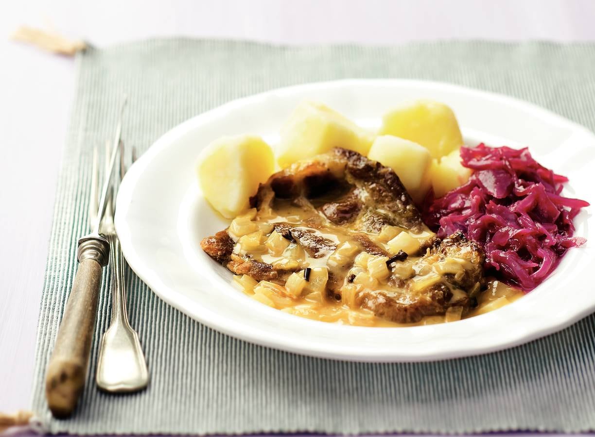 Karbonades met kruidnagelsaus