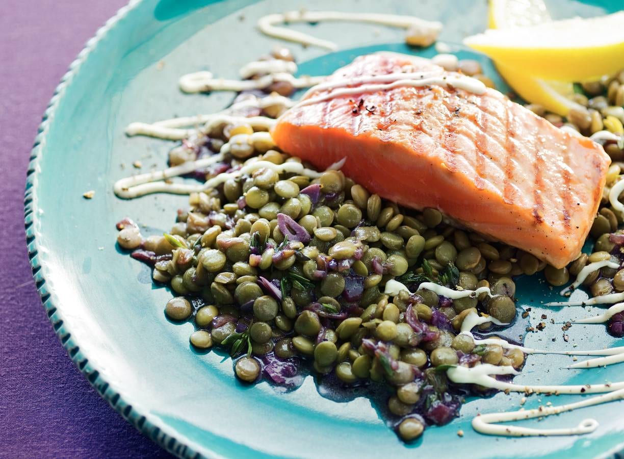 Linzen met gegrilde zalm