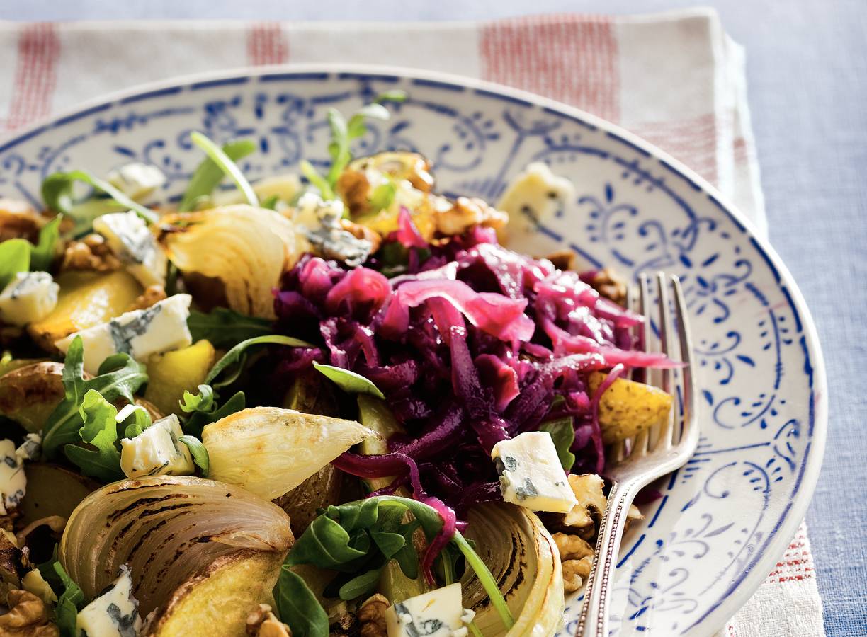 Lauwwarme herfstsalade met zoete rodekool