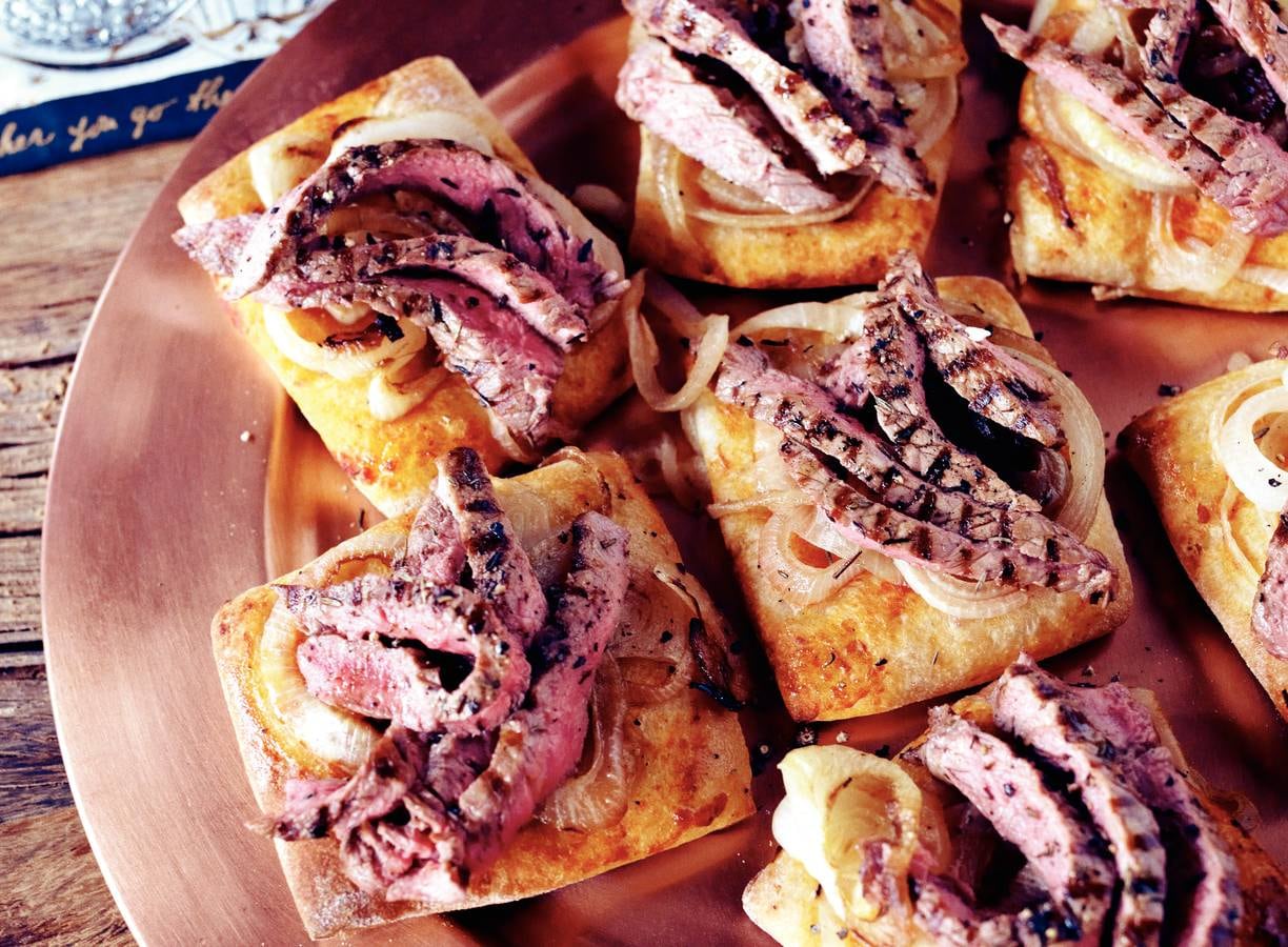 Tartelette met uien en entrecote