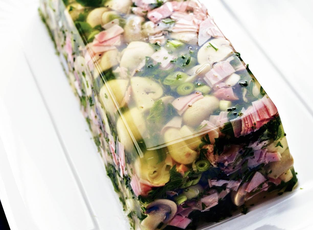 Hamterrine met champignons