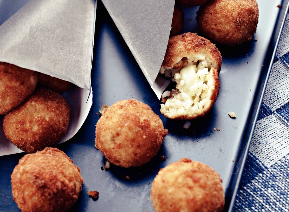 Risottoballetjes met mozzarella