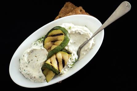 Courgette met zuivelspread