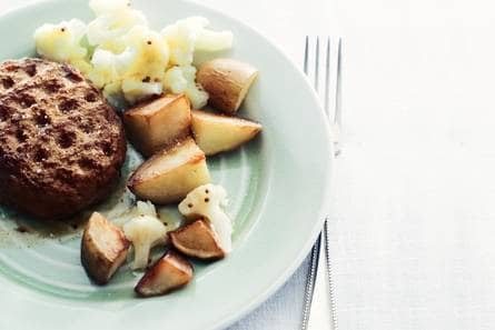 Burger & bloemkoolsalade