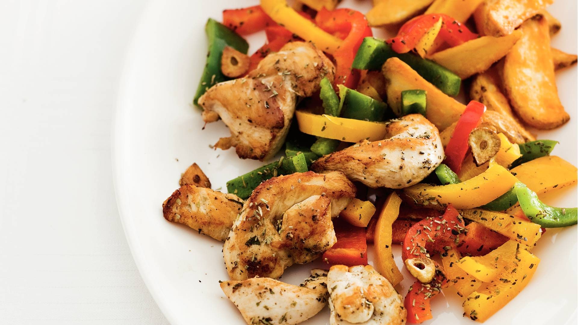 Italiaanse kipschotel met aardappel en paprika recept - Allerhande