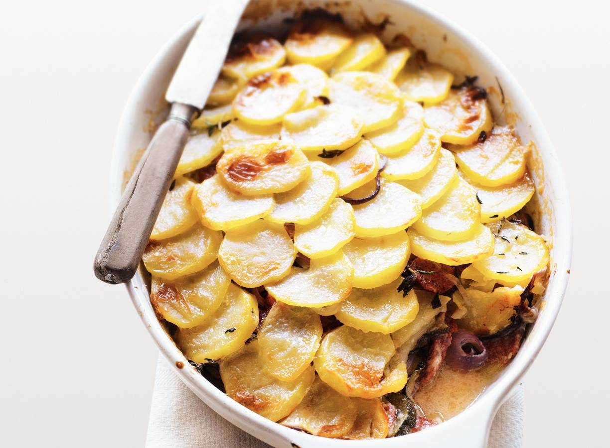 Ovenschotel met worst & courgette