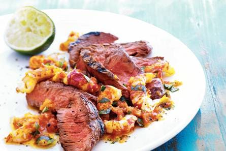 Gegrilde biefstuk met pittige rivierkreeftjessaus