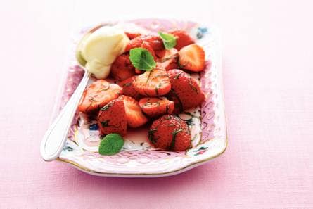 Aardbeien met Martini Fiero en mascarpone