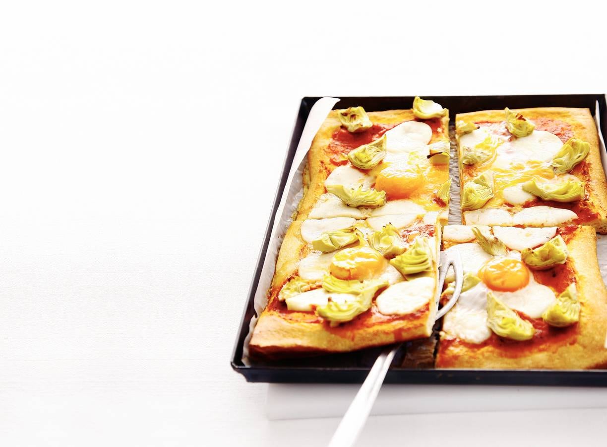 Plaatpizza met ei