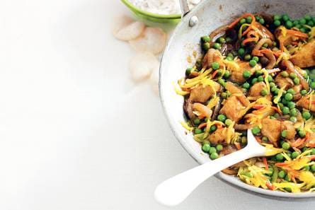 Indische kipsmoor met tuinerwten