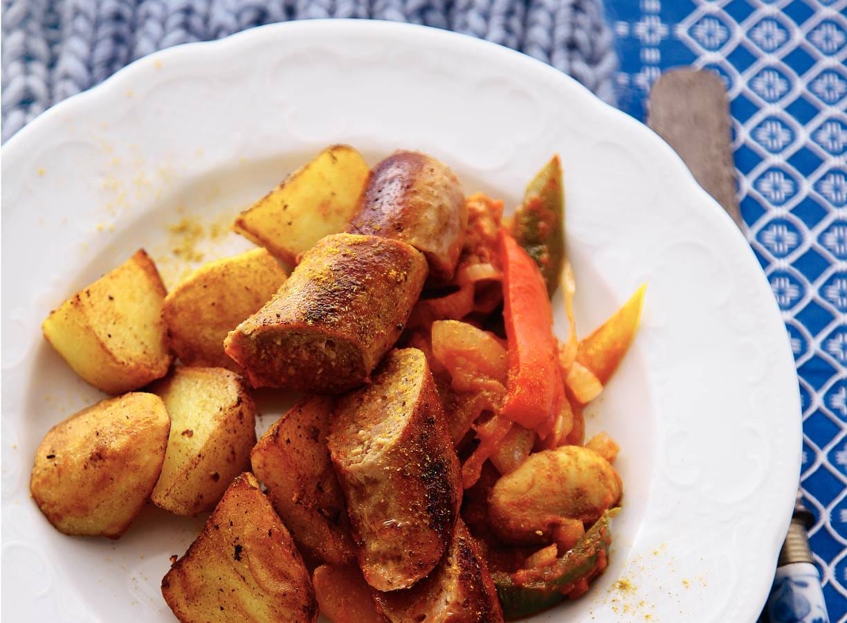 Duitse bratkartoffeln en bratwurst