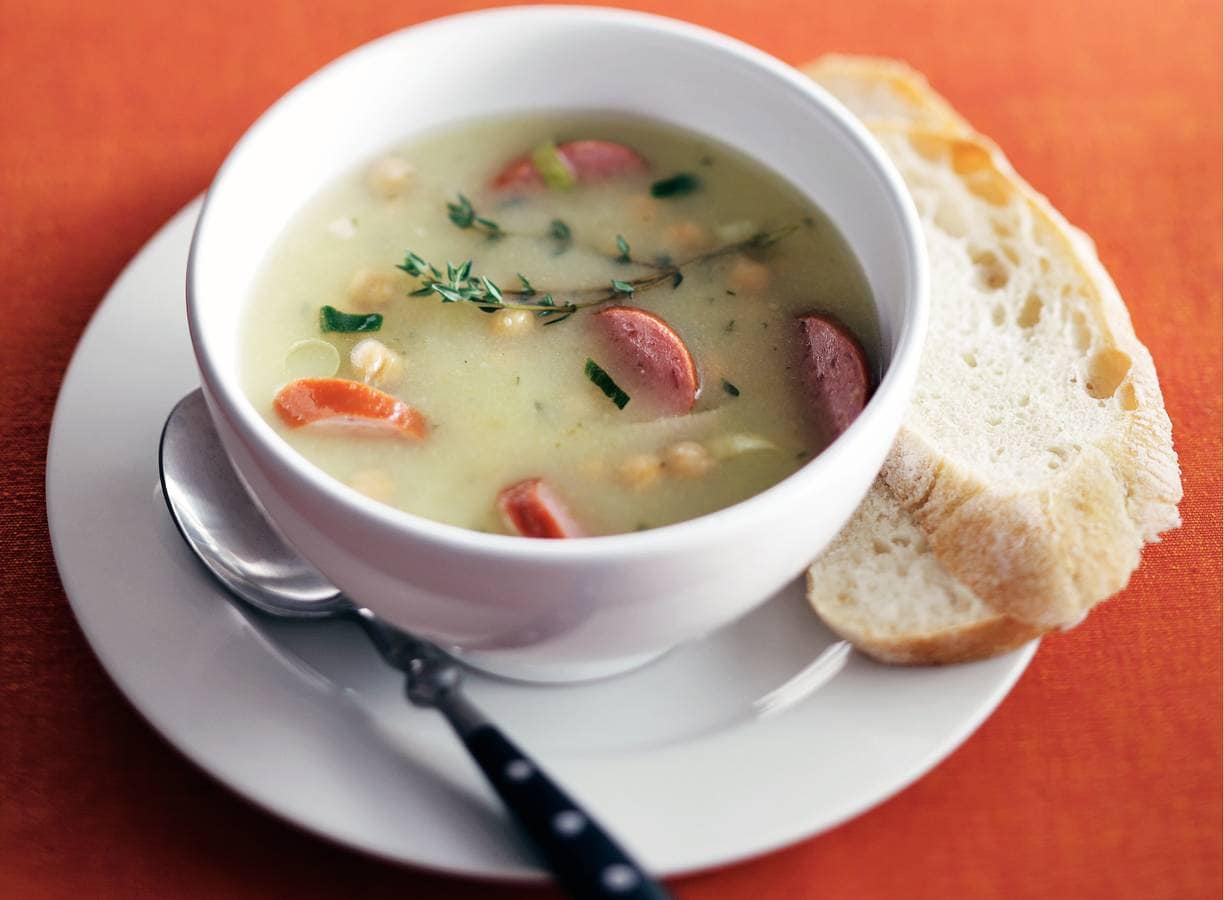 Prei-aardappelsoep met rookworst