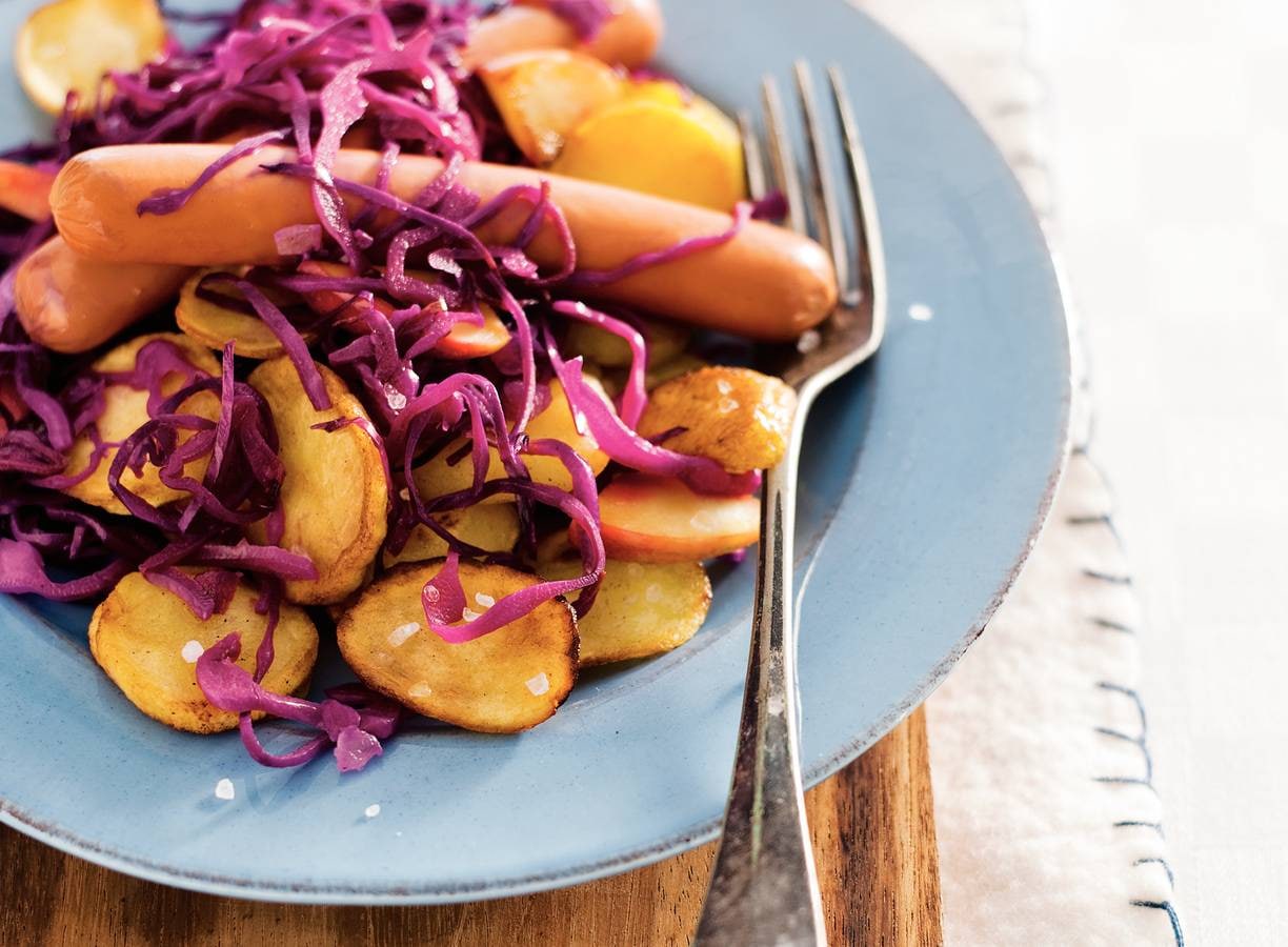 Vegaworstjes met rodekool & appel