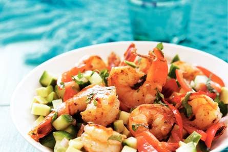 Pittige garnalen met avocado