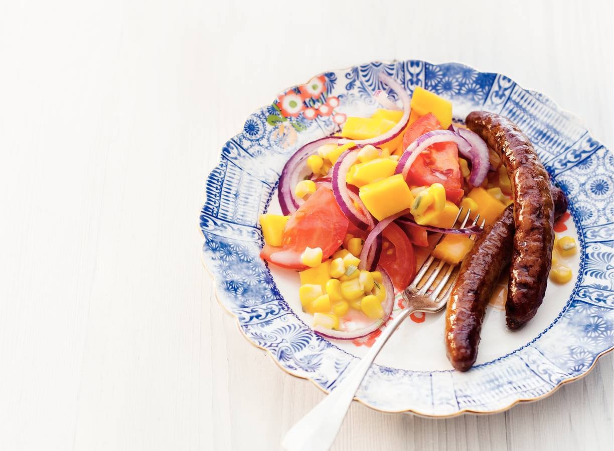 Mangosalade met runderworstjes