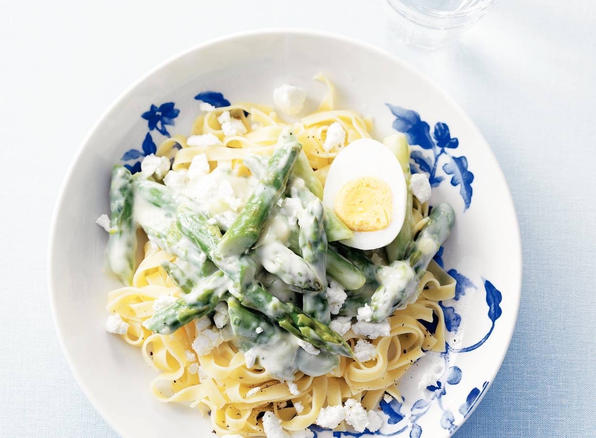 Pasta Met Groene Asperges En Saus Recept Allerhande Albert Heijn