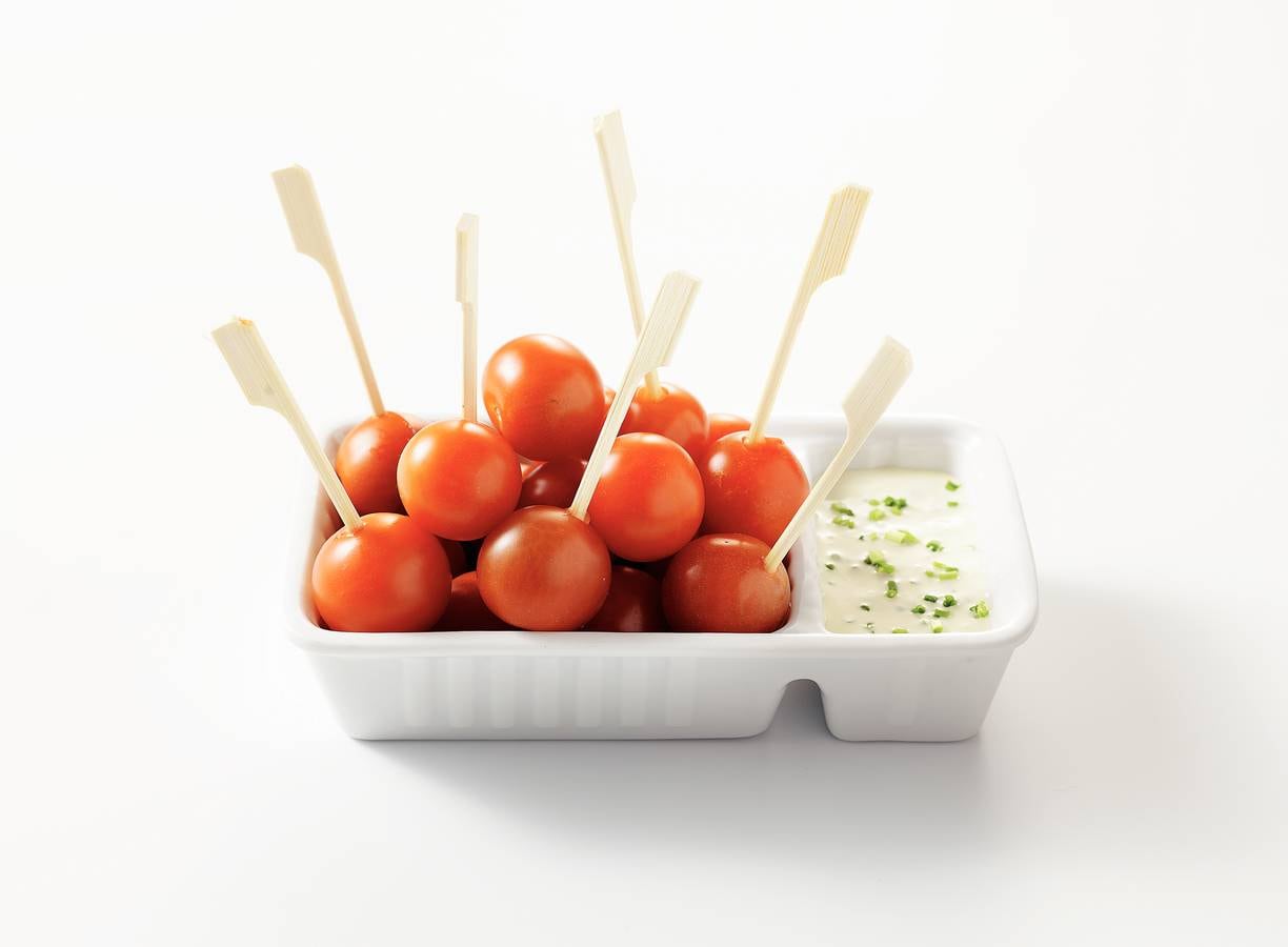 Snacktomaatjes met frisse yoghurtdip