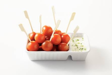 Snacktomaatjes met frisse yoghurtdip